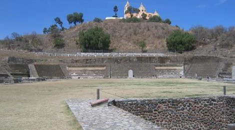 John Farah & John Dubinski perform GRAVITAS at the Great Pyramid of Cholula, Mexico